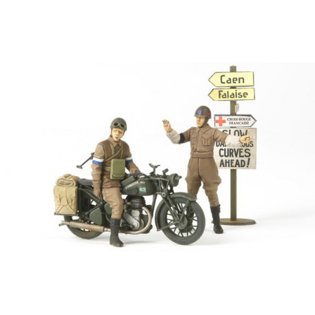 Moto BSA M20 et Policiers Militaires Britanniques / British BSA M 20 Motorcycle Military Police 1/35