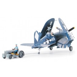 Corsair F4U-1D et tracteur pont 1/48