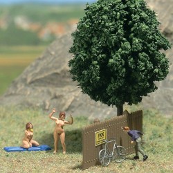 Scène Miniature "Nudisme-naturisme" / Miniature Scenery "Admiring the Scenery" H0
