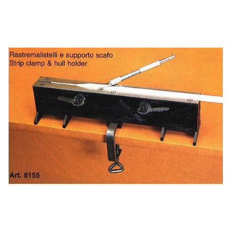 Machine à listeaux et fixation de quille / Hull and strip clamp