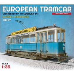 European Tramcar w/ crew & passengers 1/35