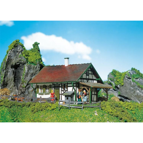 Maisonnette à colombages / Half-timbered chalet H0