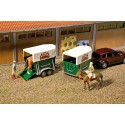 Deux box pour chevaux / 2 Horsetrailers H0