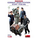 German Train Station Staff 1930-40s WWII 1/35