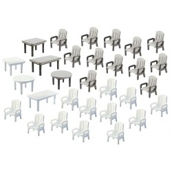 24 chaises et 6 tables de jardin / 24 Garden chairs and 6 Tables H0