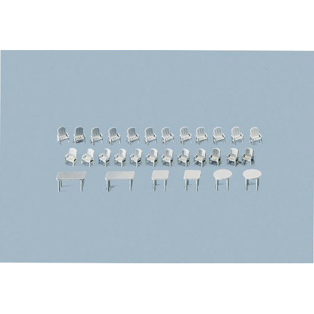 36 chaises et 9 tables / 36 Garden chairs and 9 tables H0
