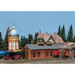 Remise pour une loco / One stall engine shed N