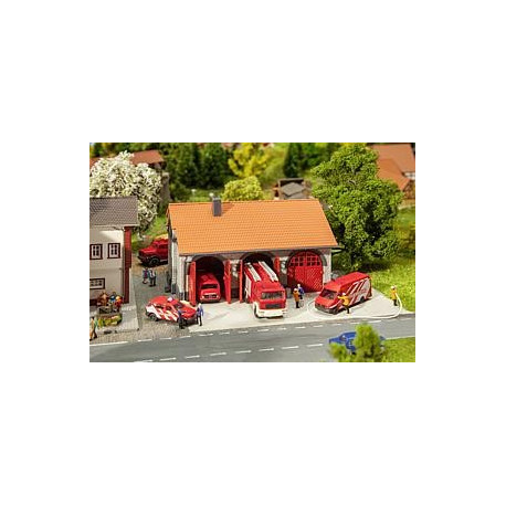 Caserne de sapeurs-pompiers / Fire brigade engine house N