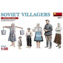 Soviet villagers 1/35