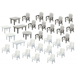 6 tables et 24 chaises / 24 Garden chairs and 6 Tables N