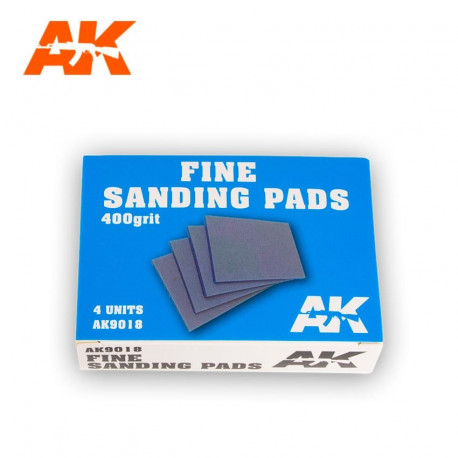 4 Eponges abrasives / 4 Medium Sanding Pads 220