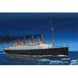 R.M.S. Titanic 1/700