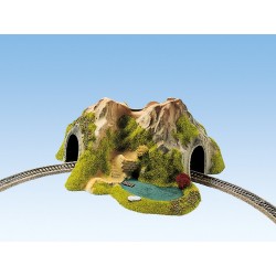 Tunnel angle avec lac / Curved Tunnel, Single Track N