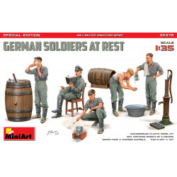German Soldiers at Rest Special Edition 1/35