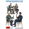 German soldiers in Café 1/35